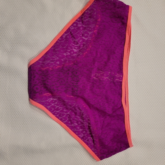 NWT Victoria's Secret Low-rise Hiphugger - Picture 2 of 3